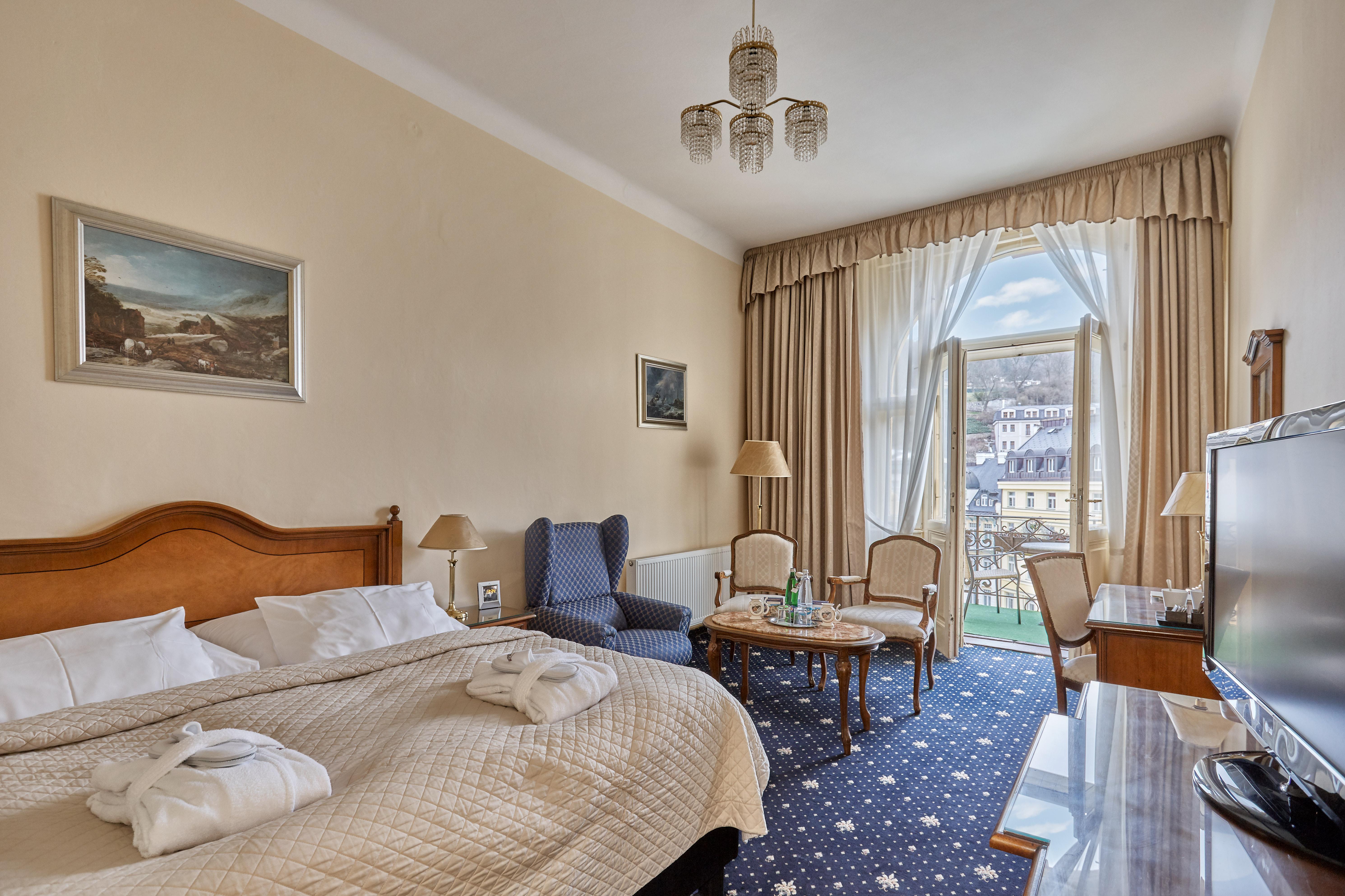 Hotel Romance Karlovy Vary Exterior photo