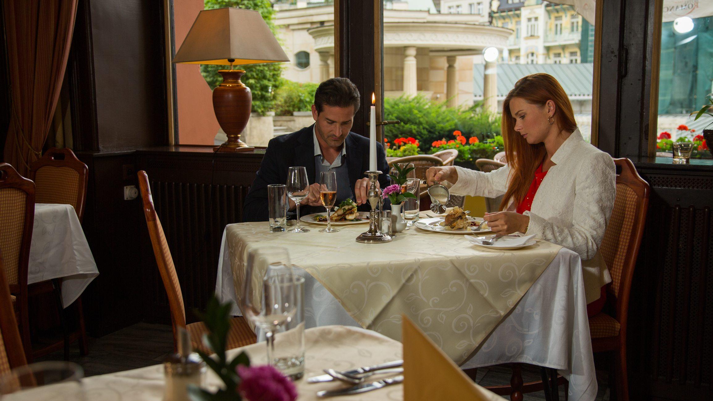 Hotel Romance Karlovy Vary Exterior photo